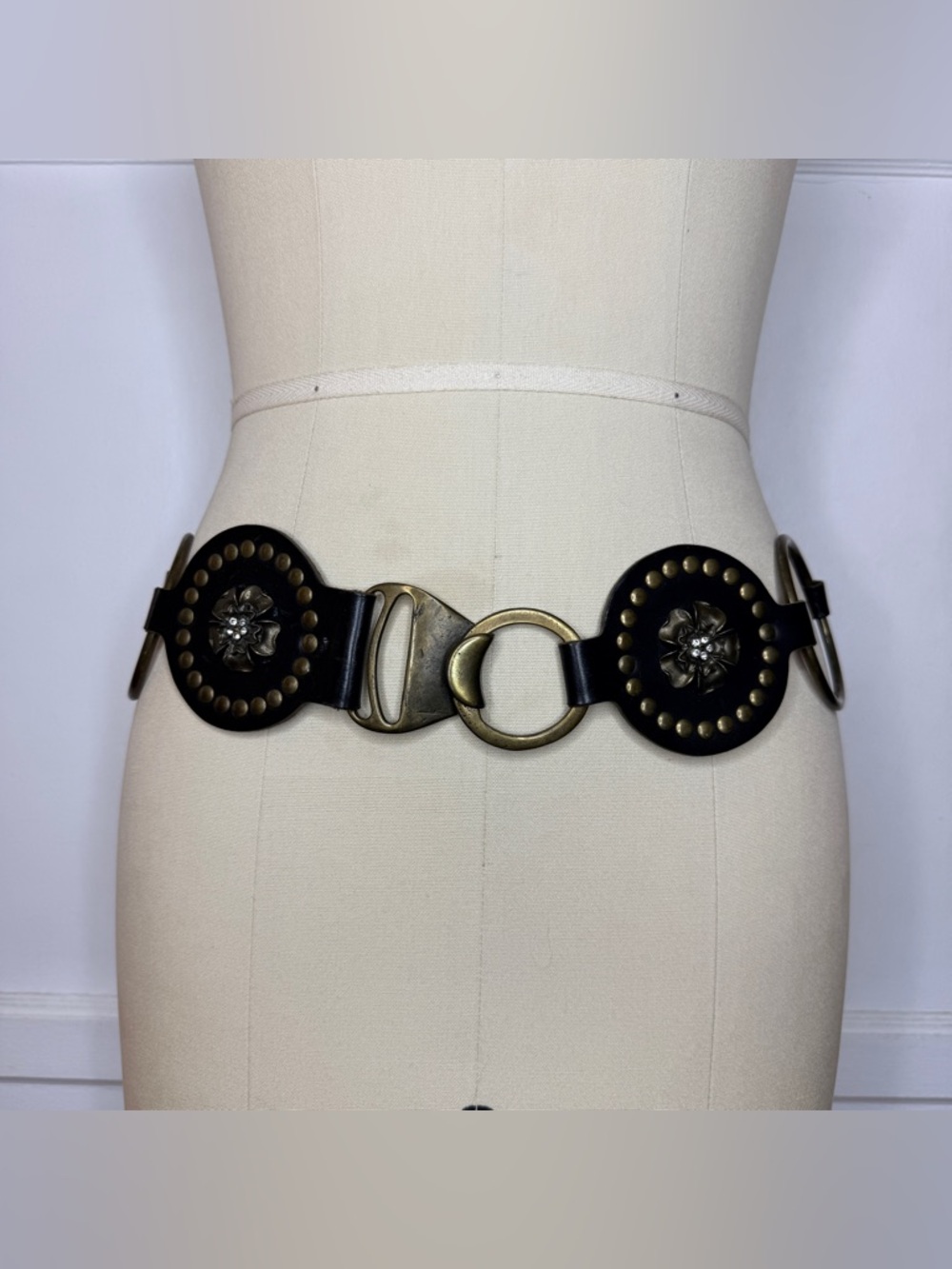 Morgan de Toi medallion belt
